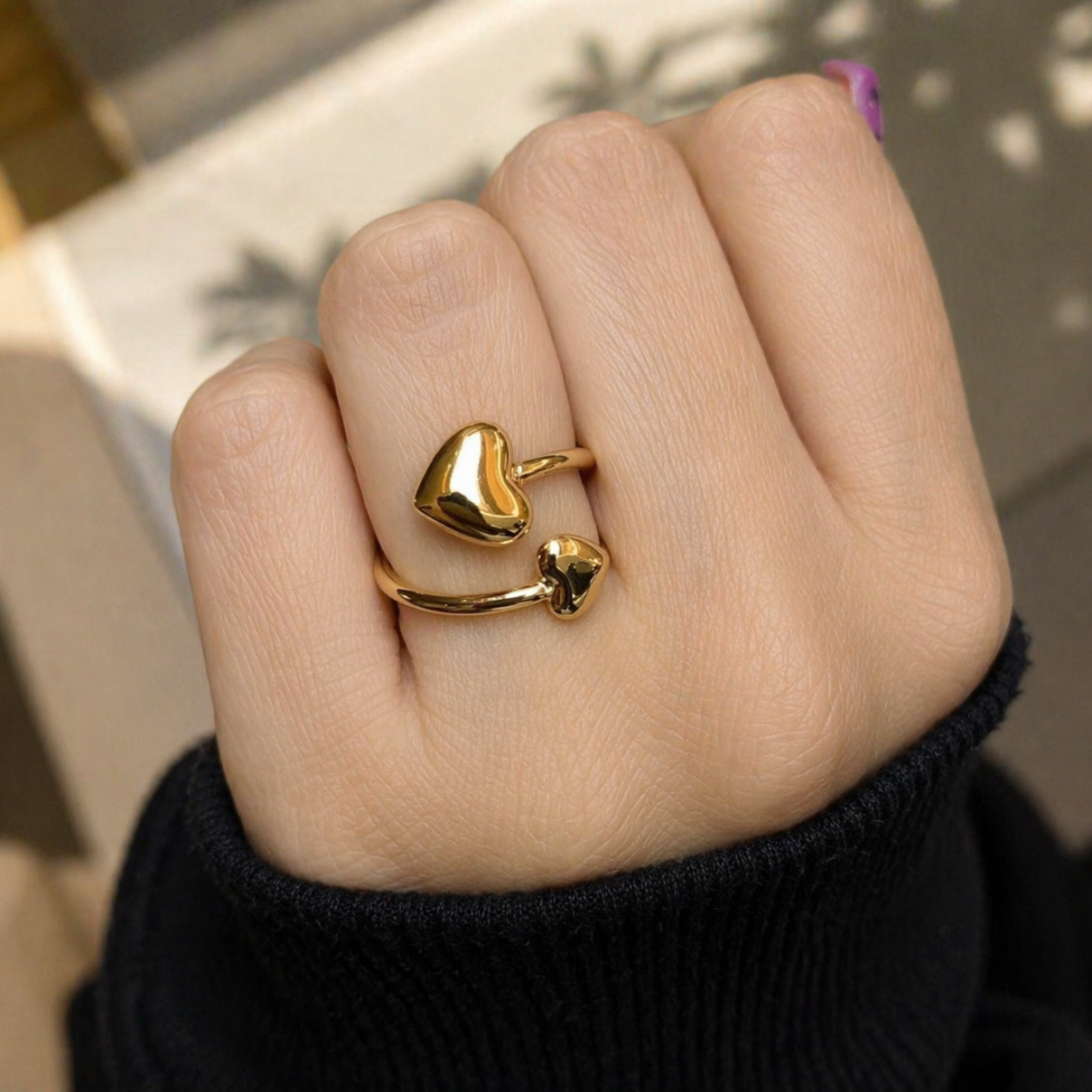 Anillo bañado en oro regulable con forma de  corazón