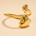Anillo bañado en oro regulable con forma de  corazón