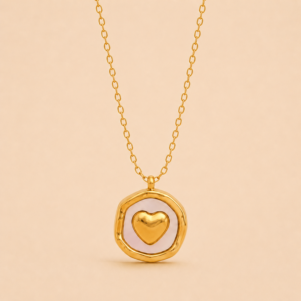 Collar de corazon bañado en oro
