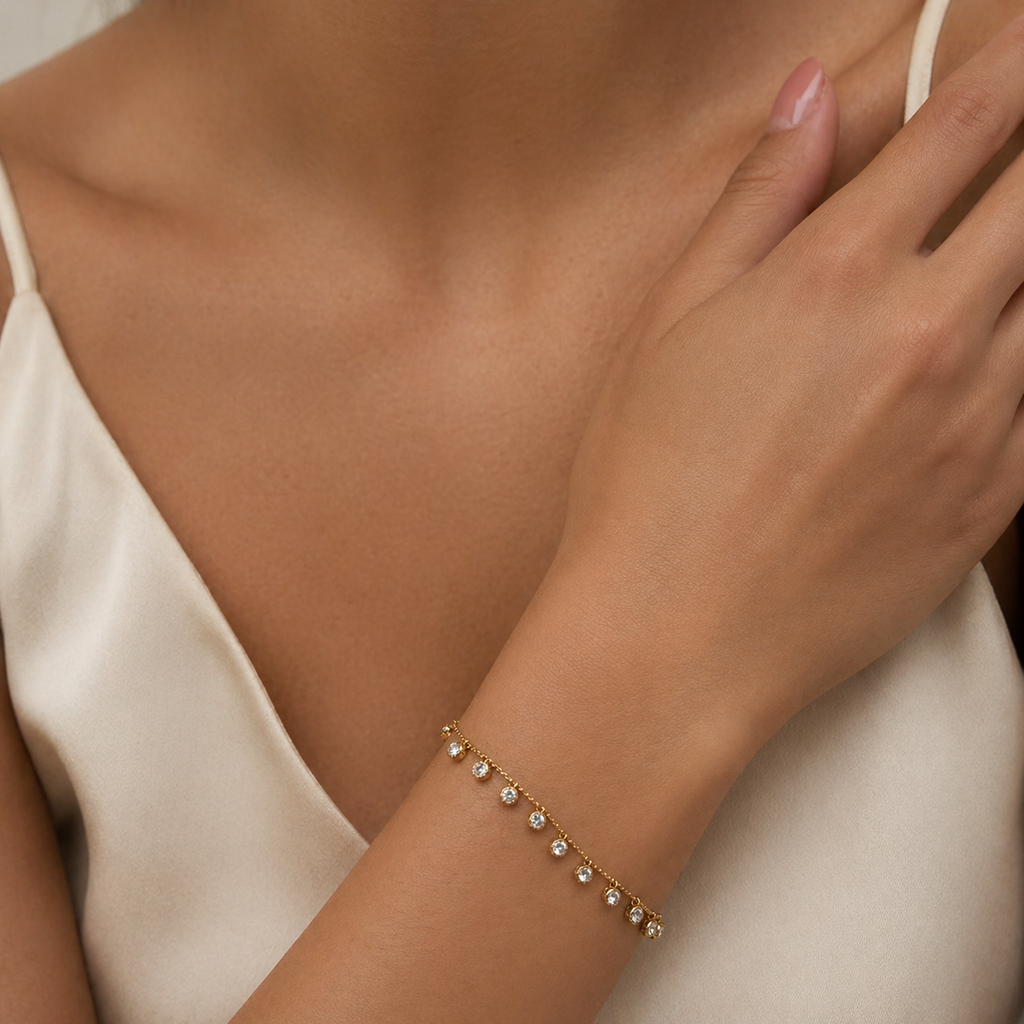 Pulsera bañada en oro con zirconitas